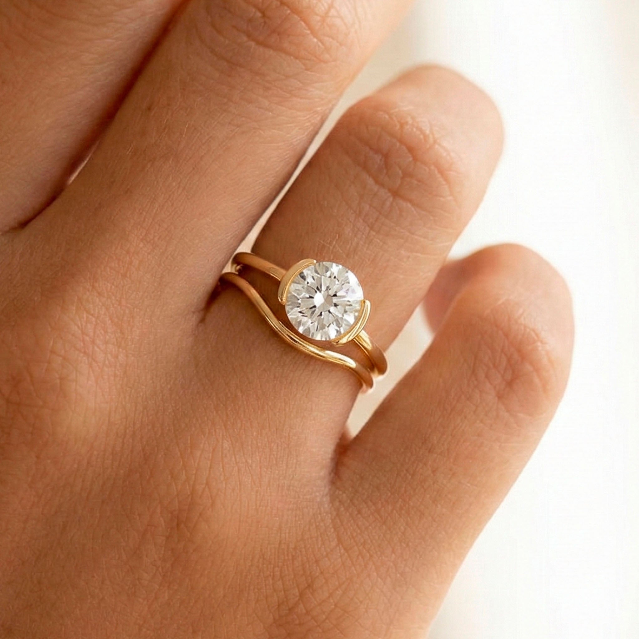 Anillos que se complementan: Guía de Stacking y Diseño Minimalista | PAROI