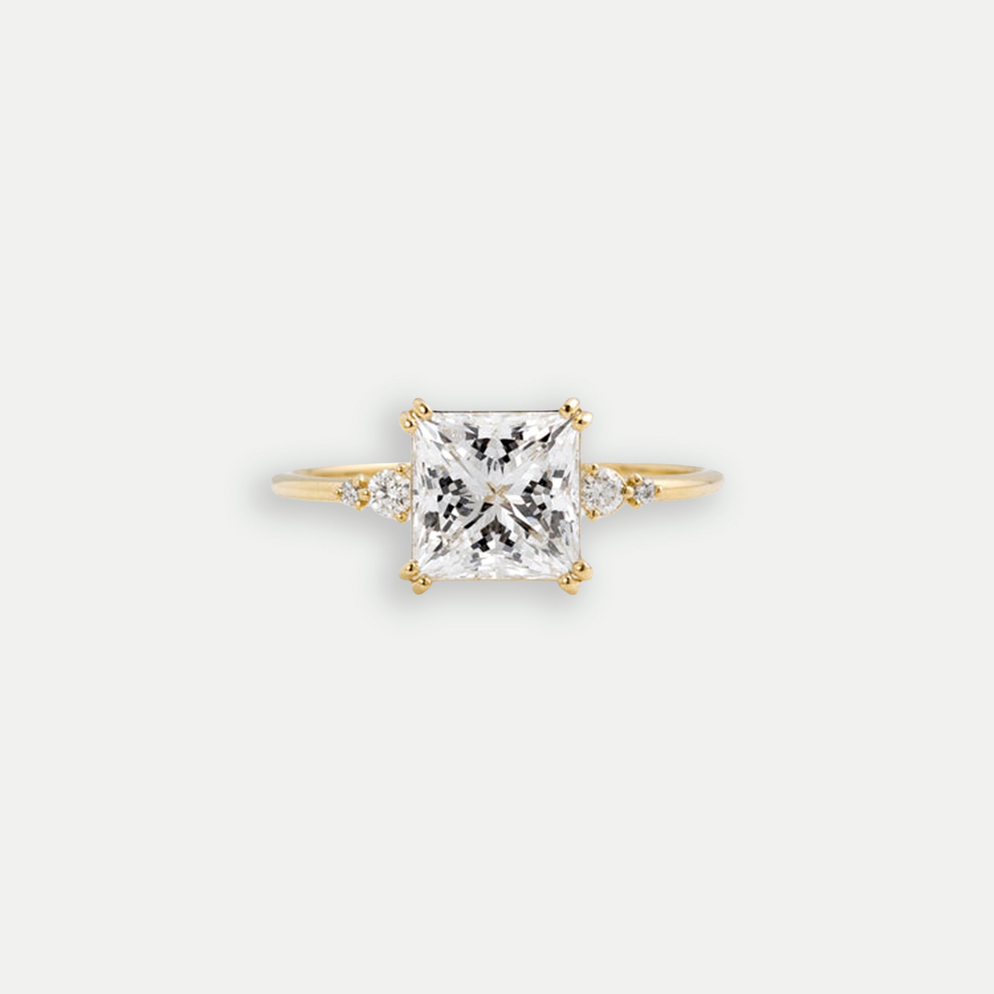 Iris Ring | Vintage Diamond and Double Claw Engagement Ring – PAROI
